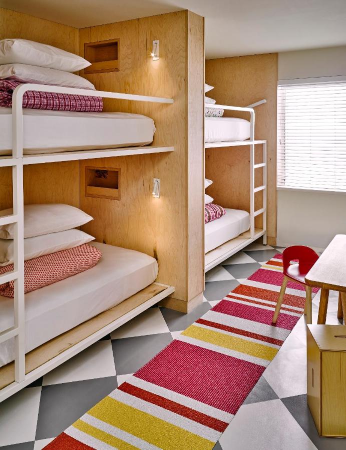 Quad Room with Bunk Beds 